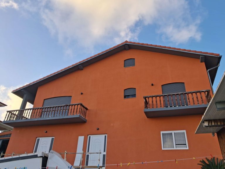 Pintura Exterior de Moradia