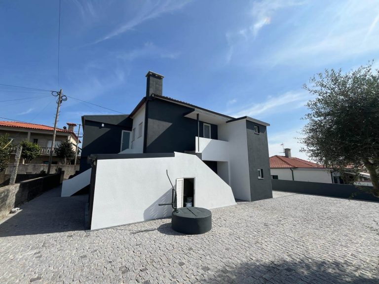 Pintores Famalicão_Pintura Exterior Edifício Habitacional_